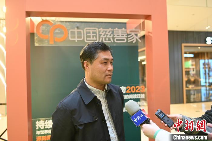 薛涛接受采访。 于海洋 摄