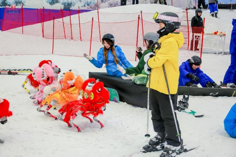 沉浸体验AI上岗治愈经济——这个“五一”文旅消费吹新风