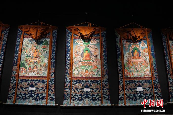 西藏丹巴绕旦唐卡艺术学校四十六载免费育人非遗技艺薪火相传