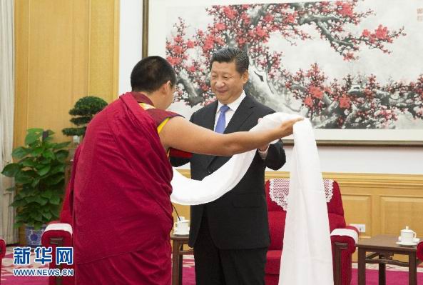 6月10日，中共中央总书记、国家主席、中央军委主席习近平在北京中南海接受班禅额尔德尼·确吉杰布的拜见。