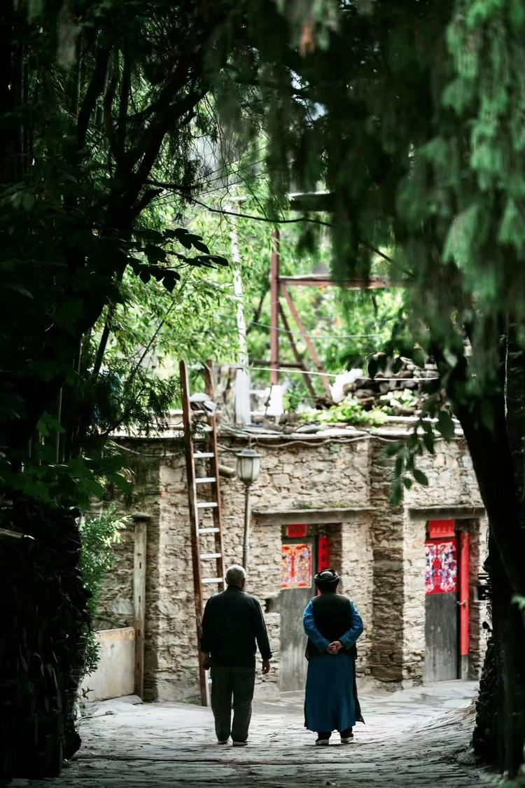 台湾青年：寻美川藏线是令人震撼和难忘的旅程