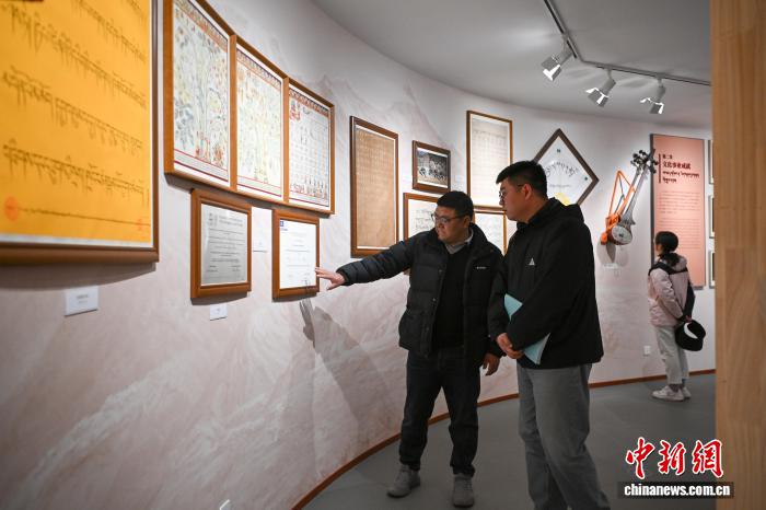 西藏拉萨：走进藏语言文字馆品读千年藏地文明