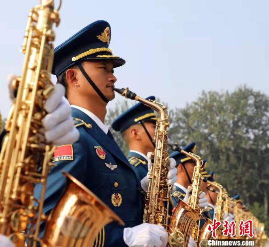 等待10余年西藏高原军人的“阅兵梦”照进现实