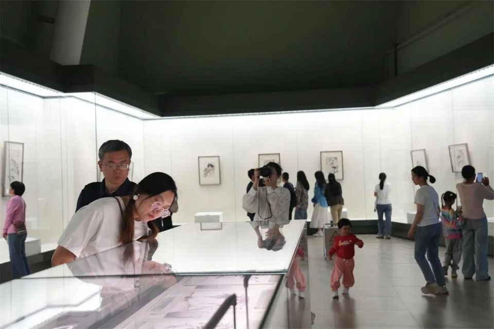 “笔墨酣畅音画共愈”：李苦禅大写意国画音乐疗愈沉浸式体验在济南举办
