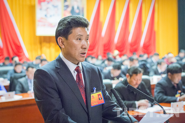 拉萨市第十一届人民代表大会第三次会议开幕