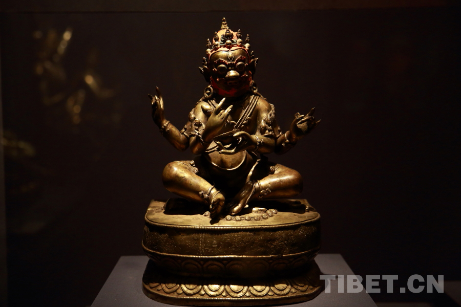 西藏风格佛教造像在首都博物馆展现艺术魅力_原创_手机中国西藏网