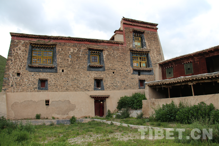 青藏极地藏建传统营造技艺与遗产保护国际论坛让娘峰会在青海玉树召开