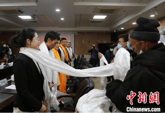 跨越东西的爱心接力4名四川藏族同胞浙江温州接受治疗