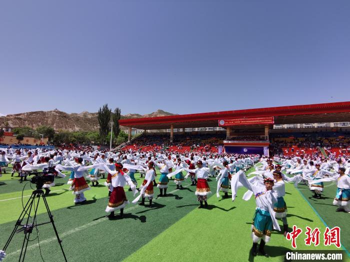 图为认证现场。　张添福 摄