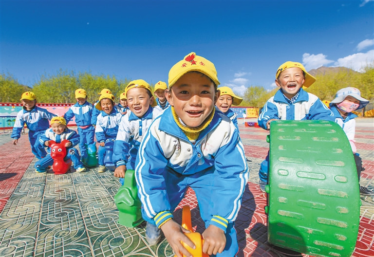 西藏少年儿童欢庆六一国际儿童节掠影: