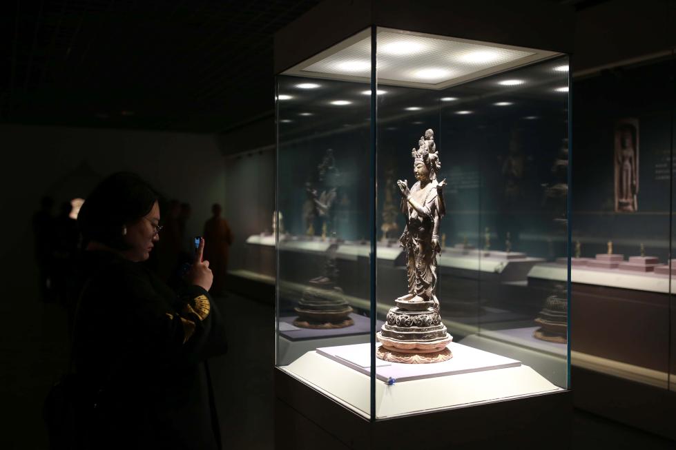 展览现场2.jpg 展览现场2.jpg