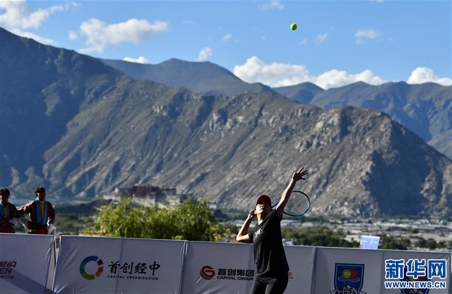 （体育）（5）网球——2020中网巅峰挑战赛在拉萨挥拍