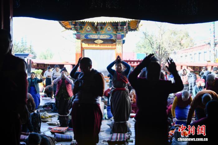 3f06f97a-5b31-4f0a-8ad1-a241e478459d_zsite