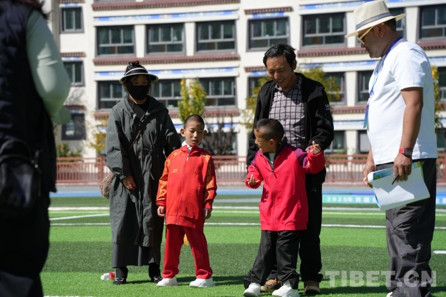 W020251017553438068198