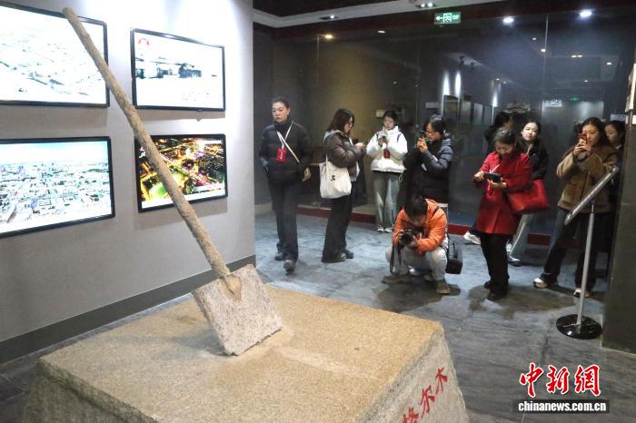 b03ea74f-2c88-4aca-9190-18b507b30ef2_zsite